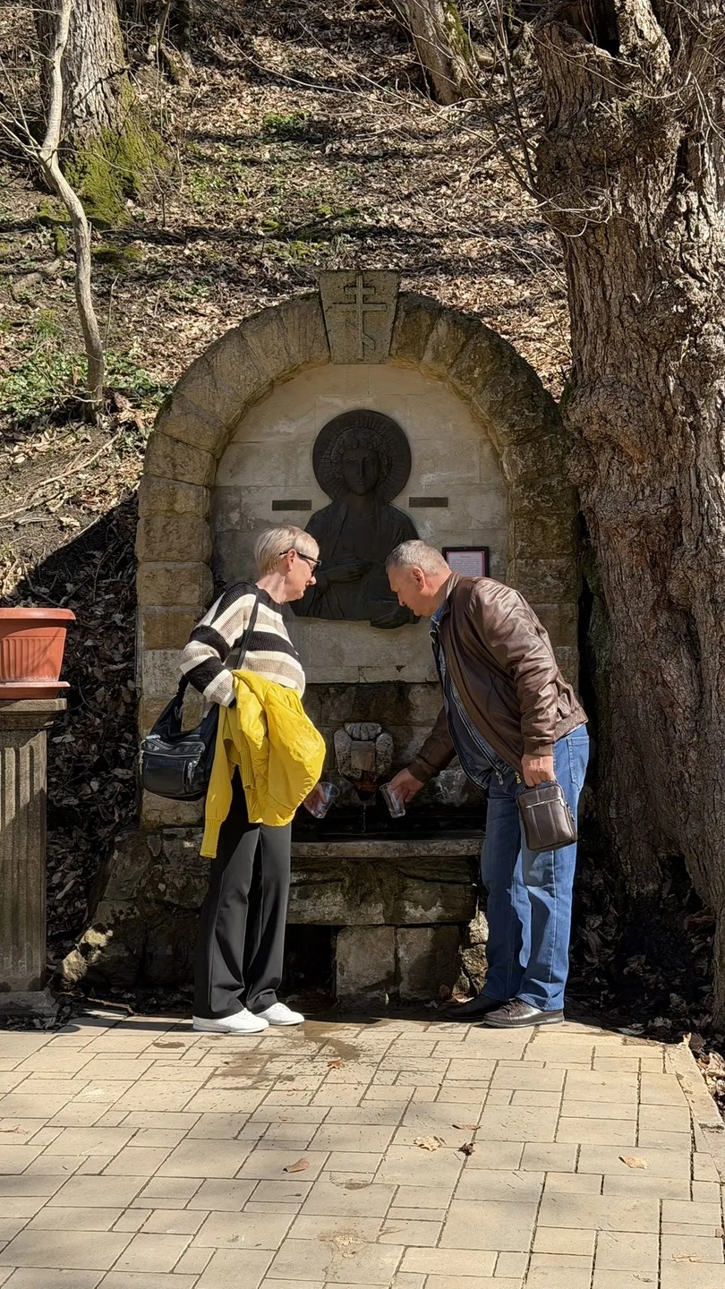 Отличая экскурсия. Андрей очень интересно и увлекательно рассказывал всё по маршруту. Внимательно прислушивался к нашим просьбам