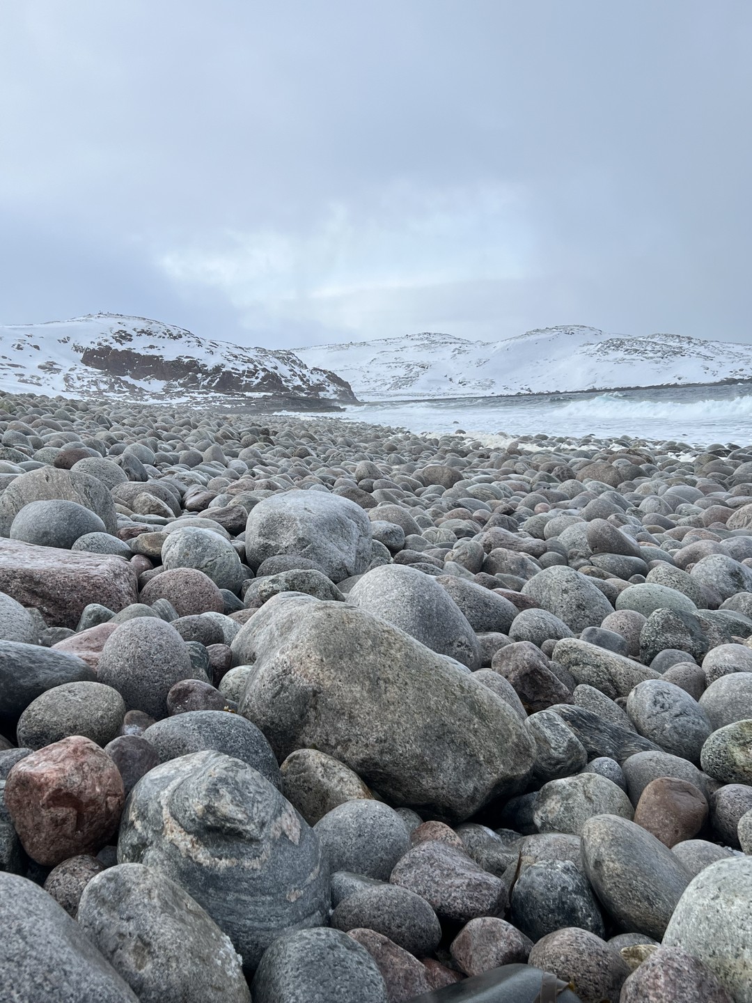 Всё очень понравилось! Нас встретил экскурсовод Евгений около гостиницы. Поездка до Териберки, несмотря на свою сложность