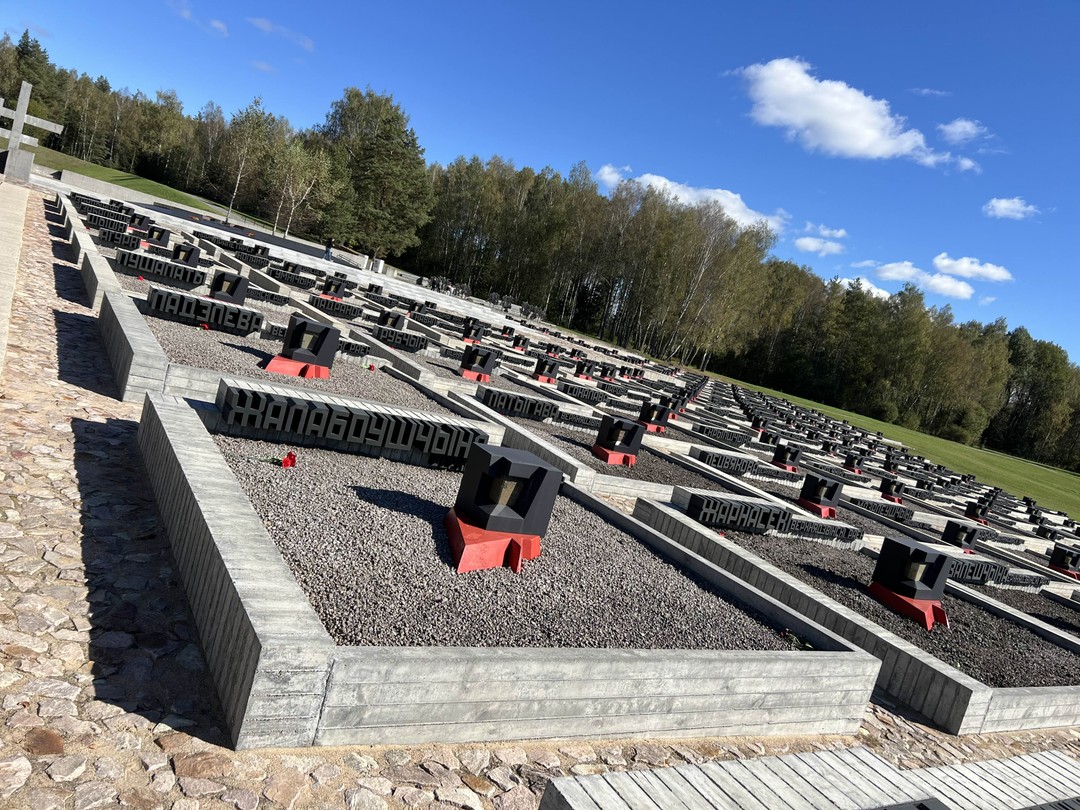 Большое спасибо за экскурсию. Анатолий, прекрасный экскурсовод и собеседник