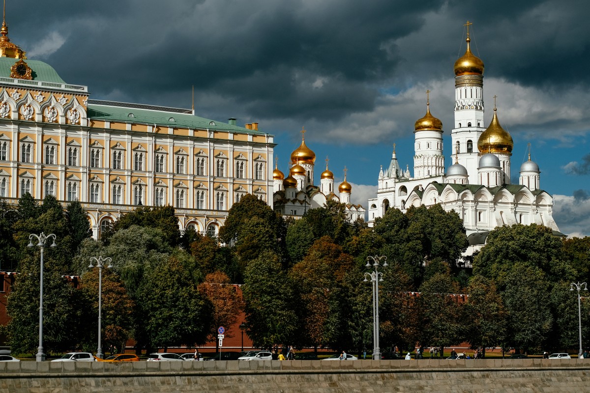 Ловить всегда, ловить везде! Street fishing на исторических набережных Москвы (8/11)