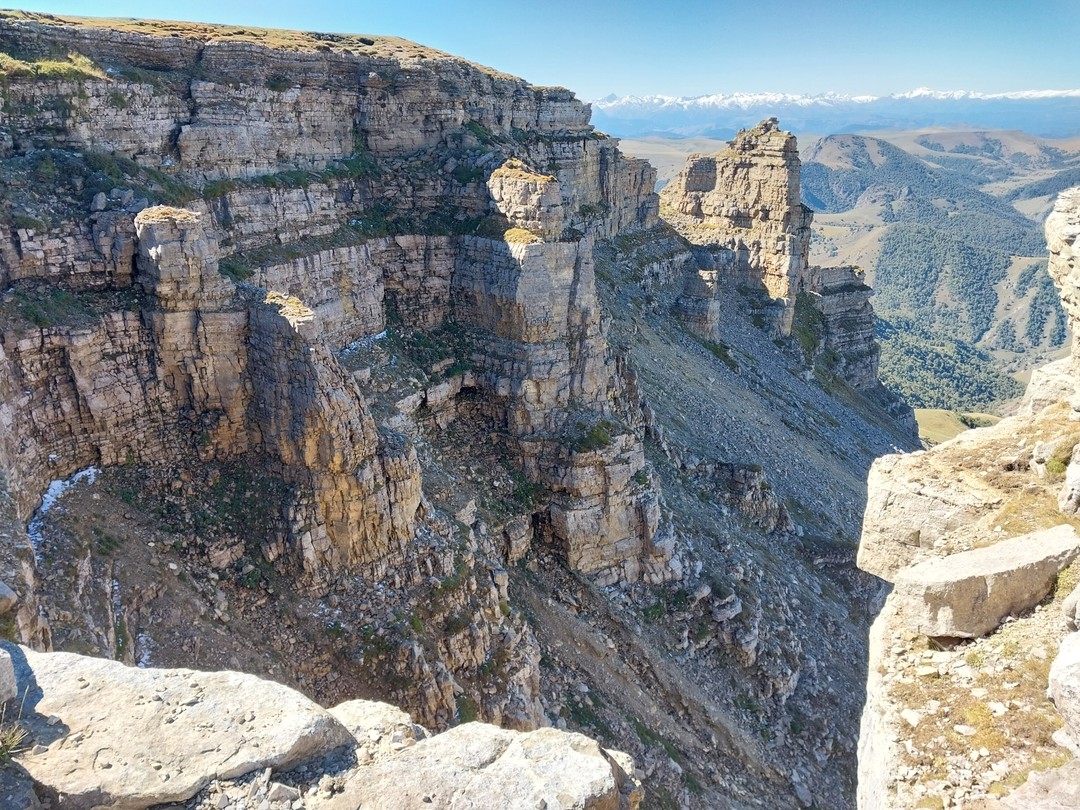 Спасибо огромное за невероятно крутую поездку. Алексей очень внимательный и интересный гид. Прошло всё очень интересно