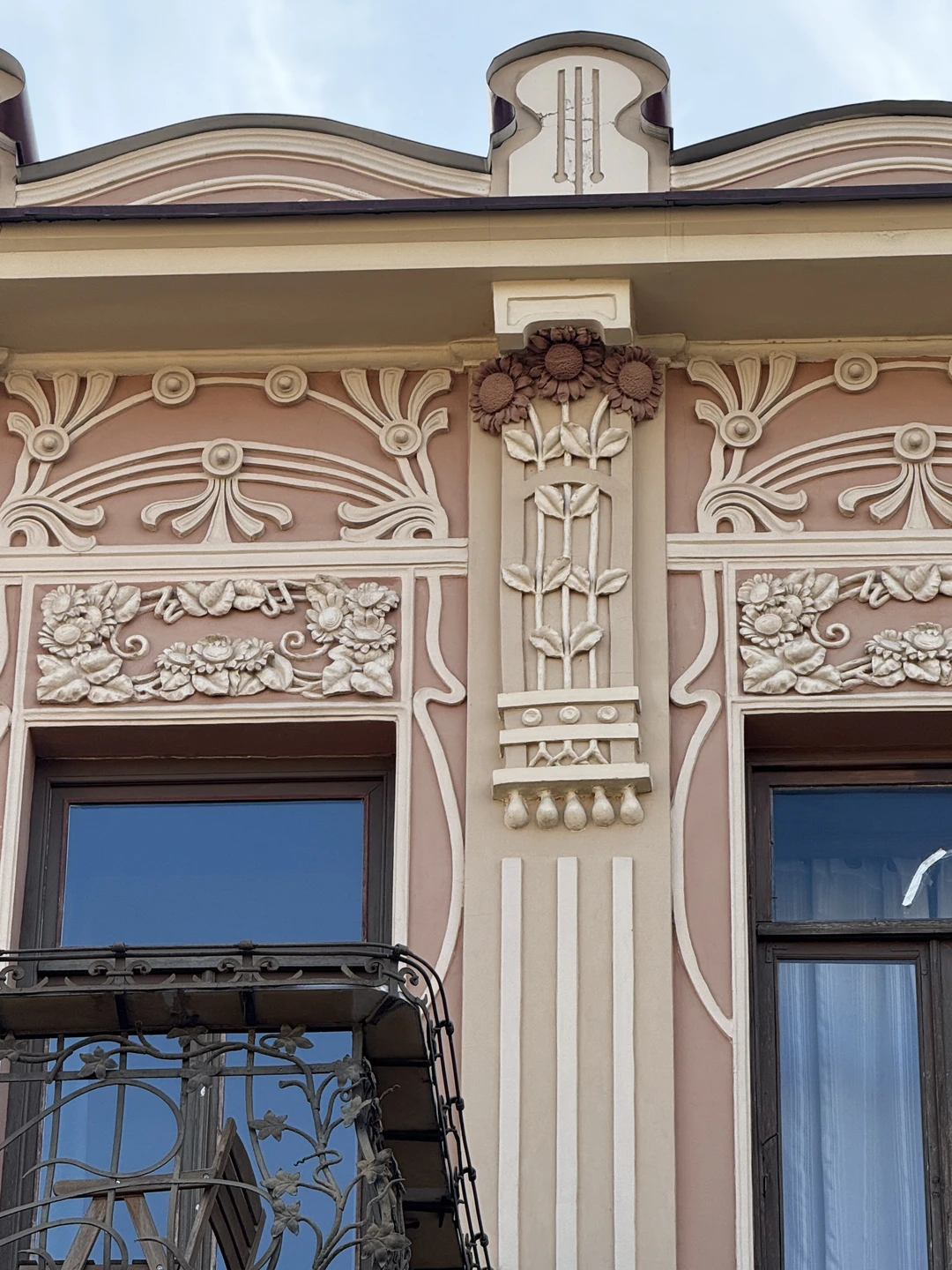 Эта экскурсия стала одним из ярчайших впечатлений от недели в Тбилиси! Максим научил видеть душу города в деталях