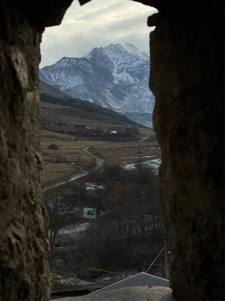 Наша поездка состоялась 30 декабря, и это был чудесный день! Наш гид Григорий был просто великолепен