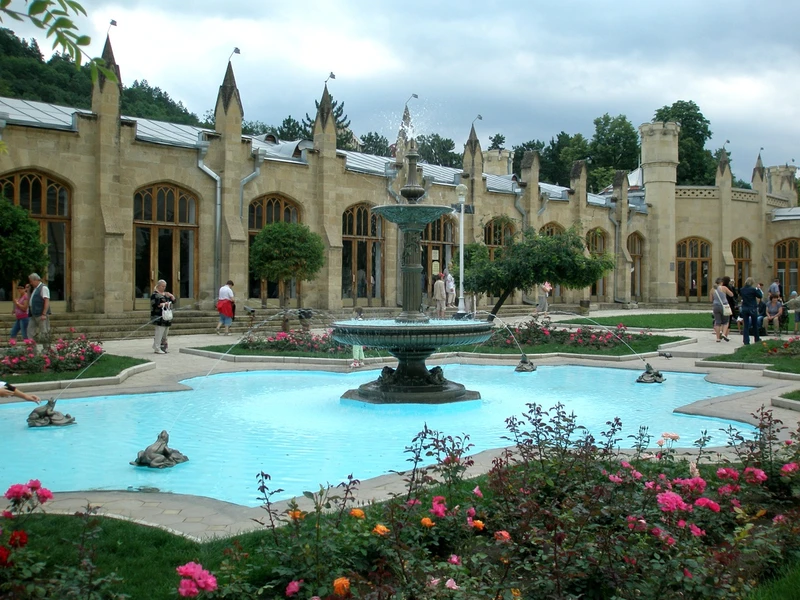 Отдых на водах: спа-тур на Кавказ с купанием в термах и отелем 4*. Домбай, Эльбрус и города КМВ - Фото 5