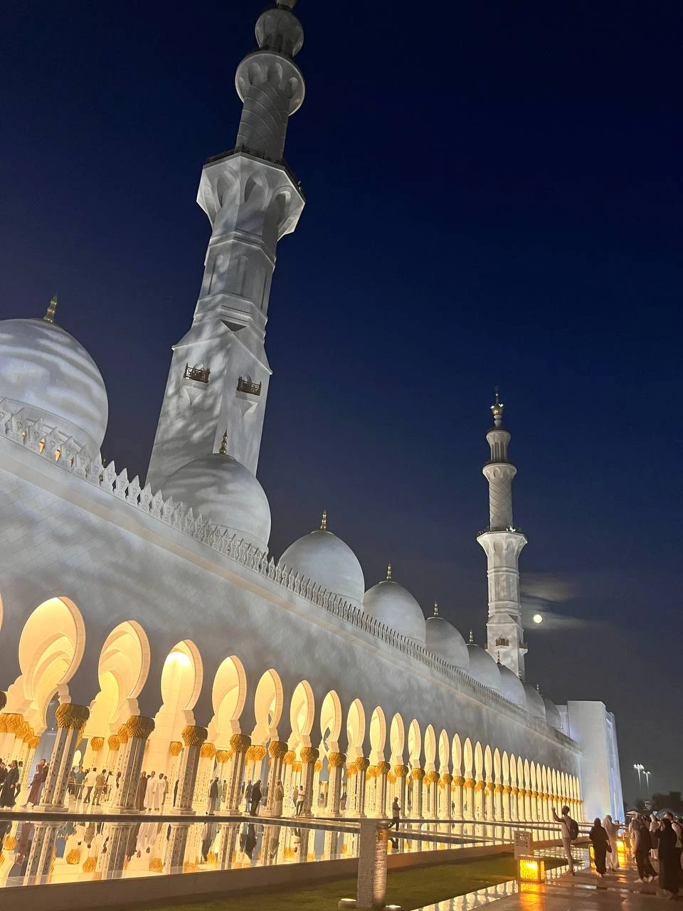 Наш гид Баха. Спасибо большое за комфорт. Всё что хотели увидели. Прекрасная поездка. Сделали кучу красивых фотографий. Всем рекомендую!