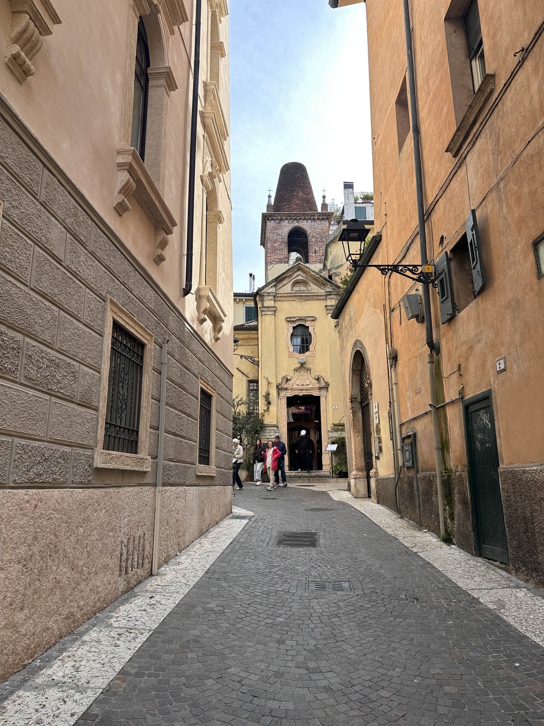 Экскурсия получилось 100 из 10. Все очень понравилось. Спасибо огромное за классную прогулку и за современный