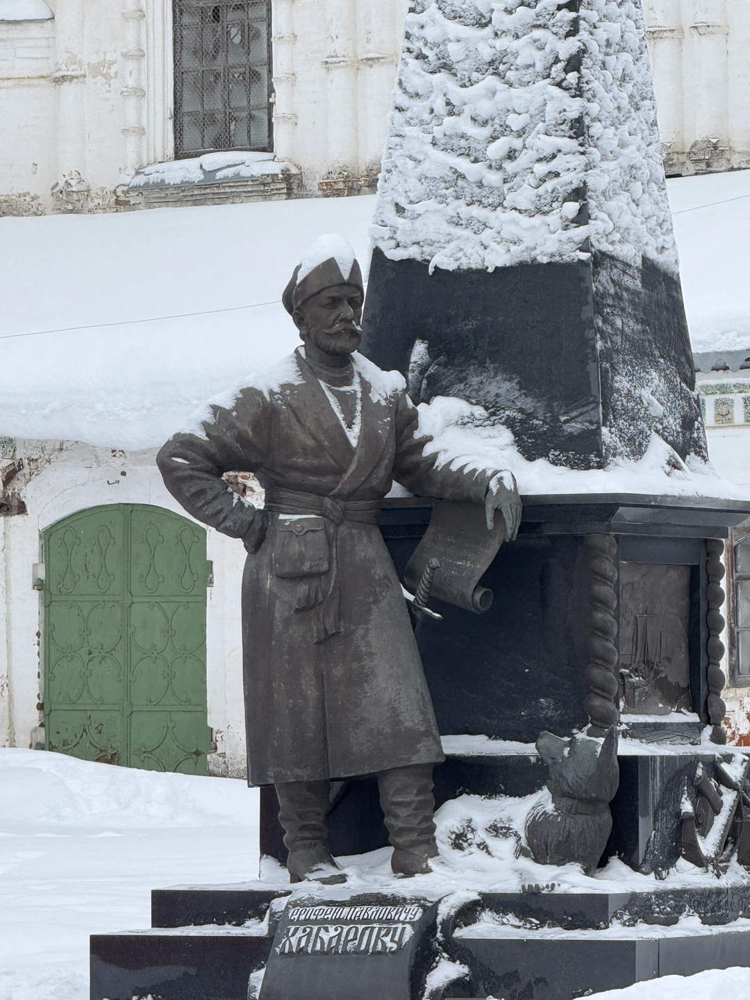 Михаил прекрасный рассказчик. Увлеченно рассказывает о родном городе, глубокие исторические знания. Однозначно рекомендую
