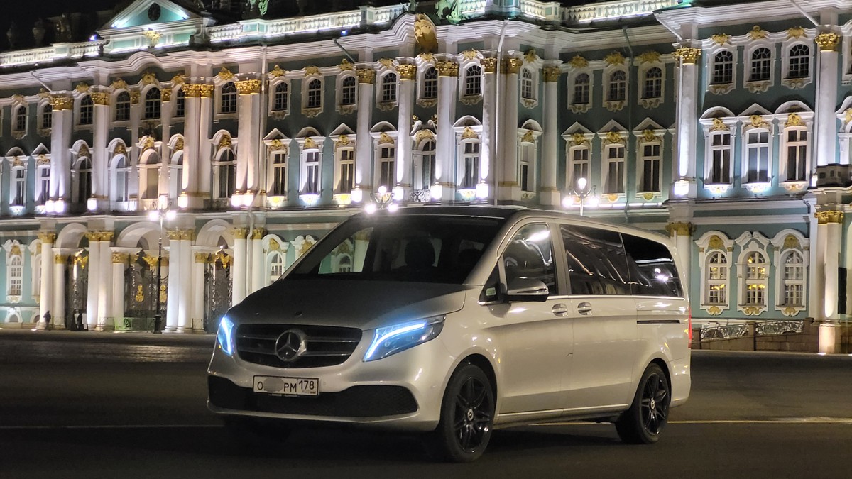 Чарующее сияние ночного Петербурга (2/11)