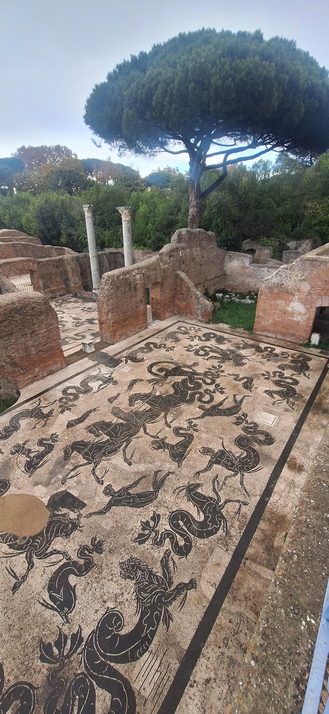 Спасибо Татьяне за очень обьёмную и увлекательную экскурсию. Благодорягиду узнаешь много интересных деталей. Рекомендуем очень:))))