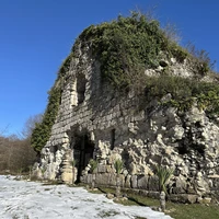 Фото отзыва 2: экскурсия "Тайны святынь: путешествие по храмам и замкам Апсны"