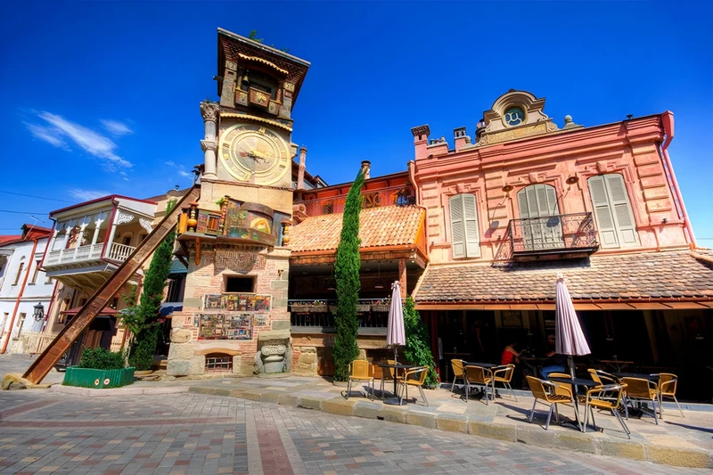 Сердце Тбилиси: старинные улочки и вкус вина