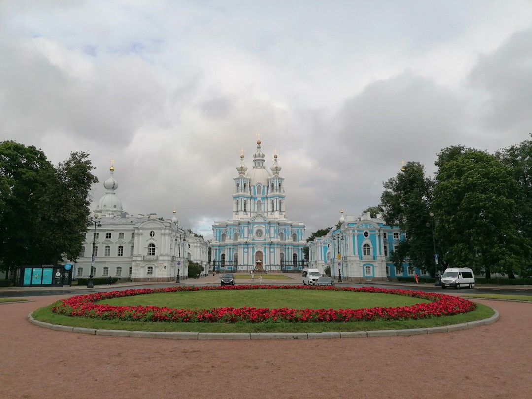 Обзорная экскурсия на машине по центру Петербурга (Светлана)