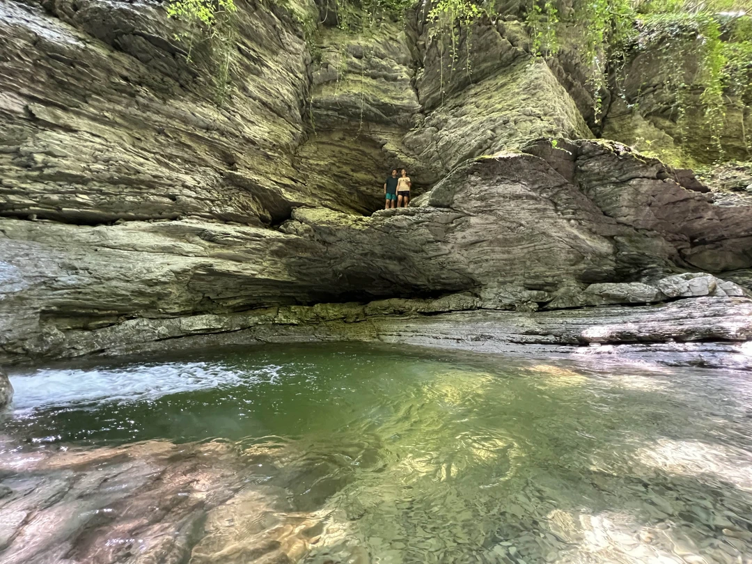 Все очень хорошо прошло. Вячеслав забрал нас из гостиницы и вернул обратно. Маршрут очень интересный и красивый. Впечатления только положительные