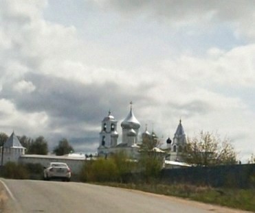 Получили большое удовольствие от экскурсии Юрия. Человек увлеченный и творческий, заражает своей энергией, интересная подача материала