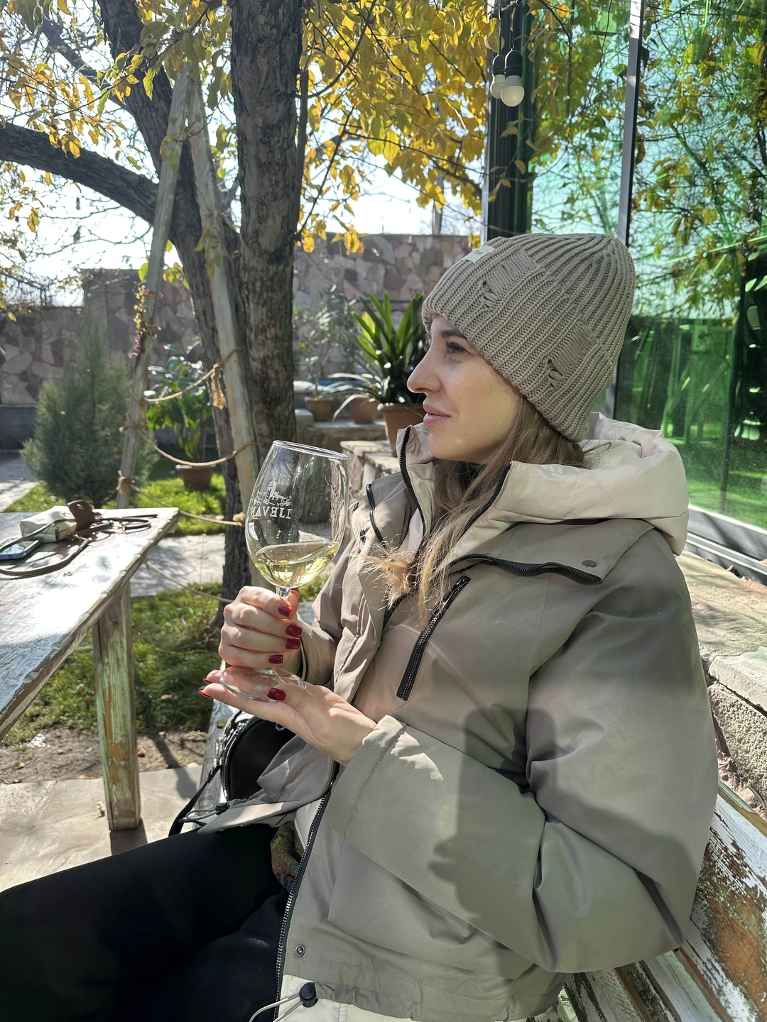 Добрый день, вчера были на этой замечательной экскурсии. Гидом был Гурген, очень доброжелательный и позитивный парень