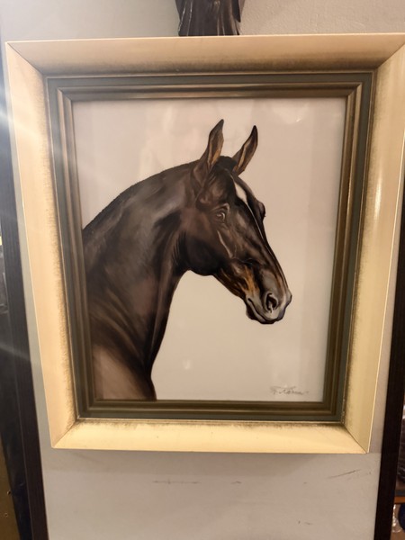 Незабываемое путешествие по разным эпохам, посетив только одну локацию. Соня - восхитительный гид. Было атмосферно и