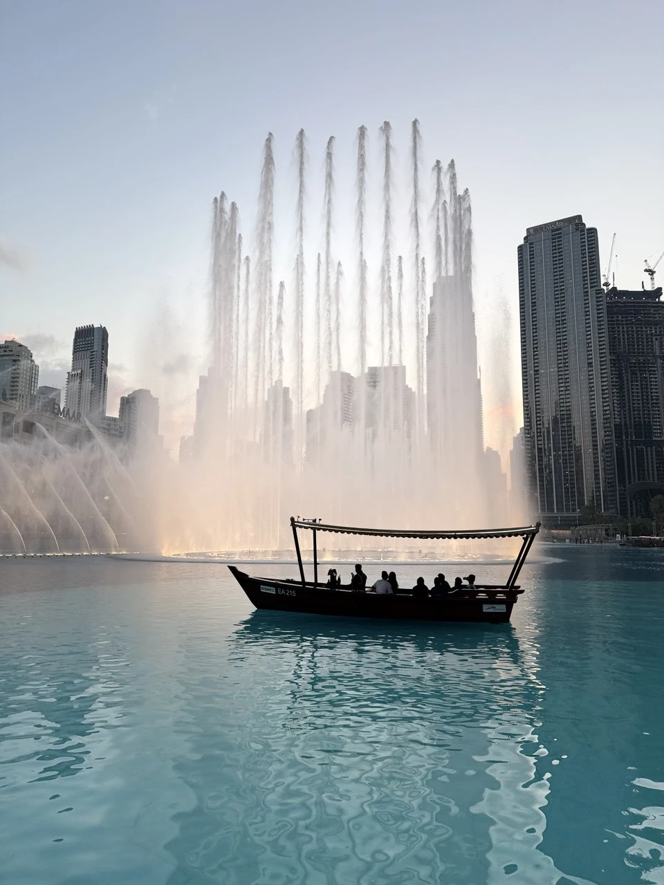 Шахзод провел интересную экскурсию, с ним очень комфортно, как с лучшим другом. Интересный собеседник, много нового