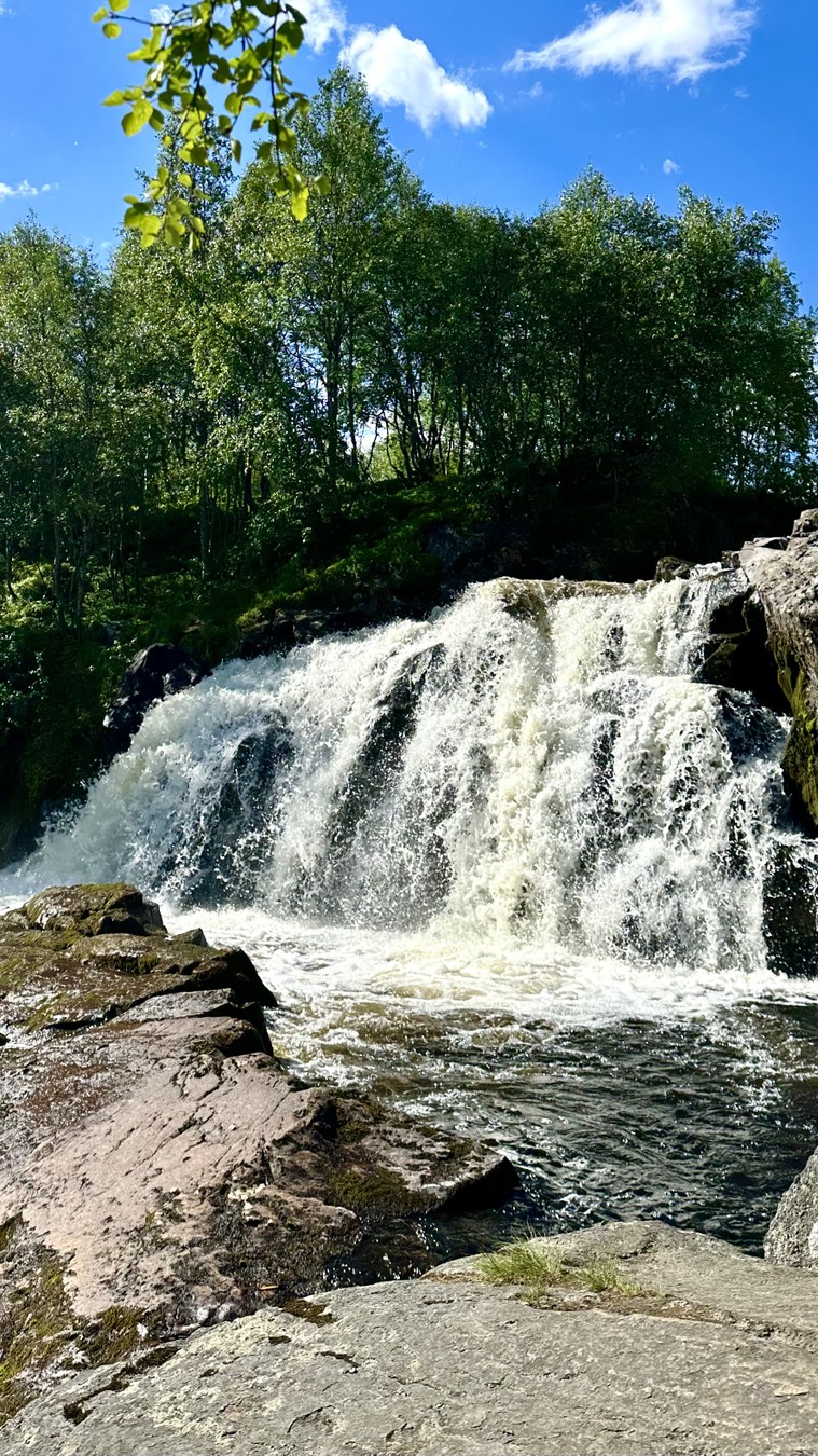 Фото 1 - Экскурсия: "Путешествие к водопадам"