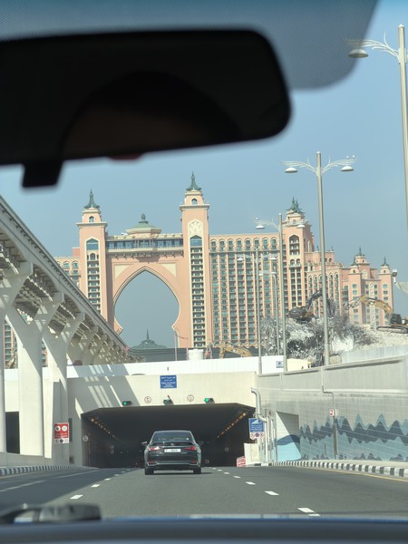 Пулат, спасибо вам большое за такую интересную экскурсию! Всей семьей провели с вами этот замечательный день