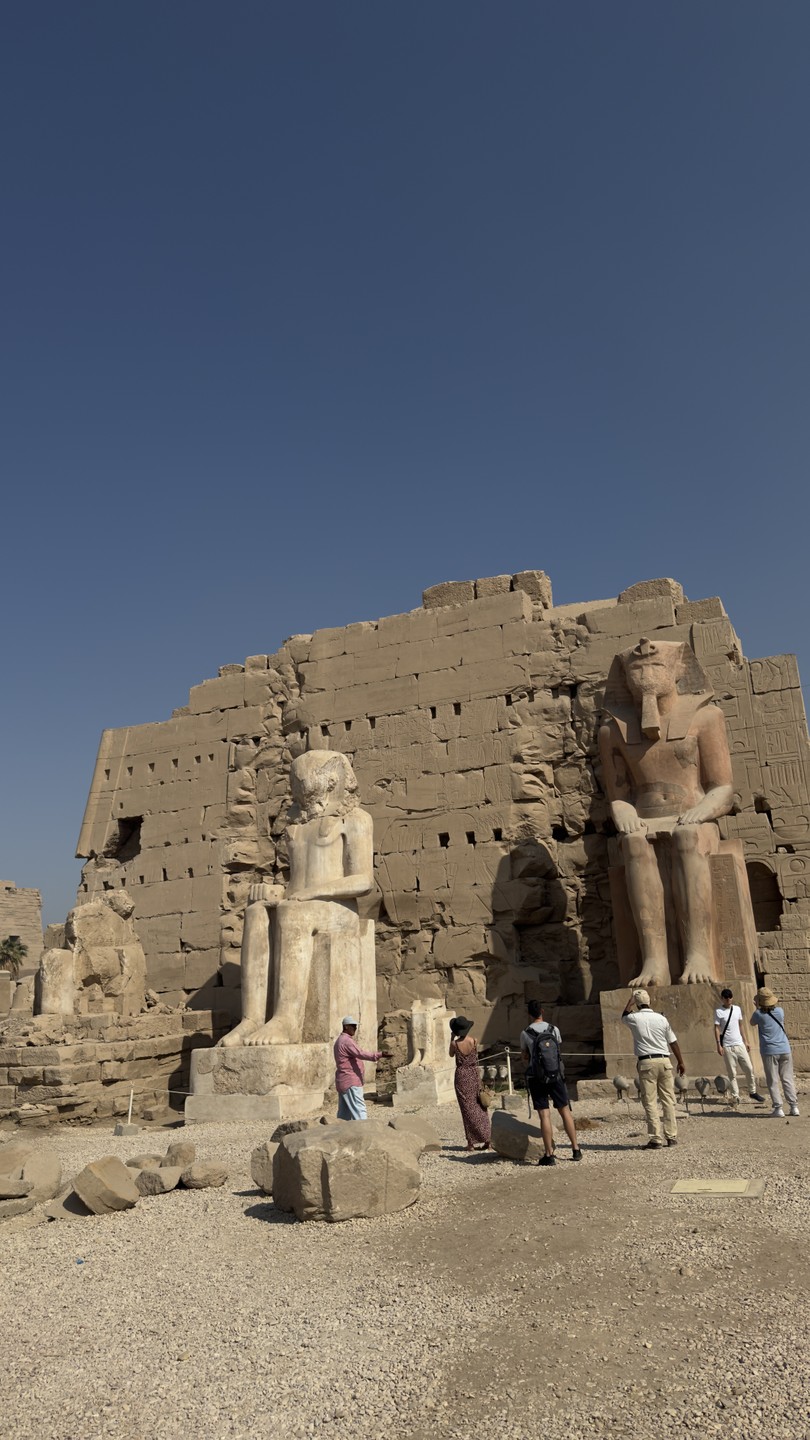 Прекрасная, комфортная поездка получилась в Луксор. Забрали в указанное время из отеля, дорога длинная, но нисколько