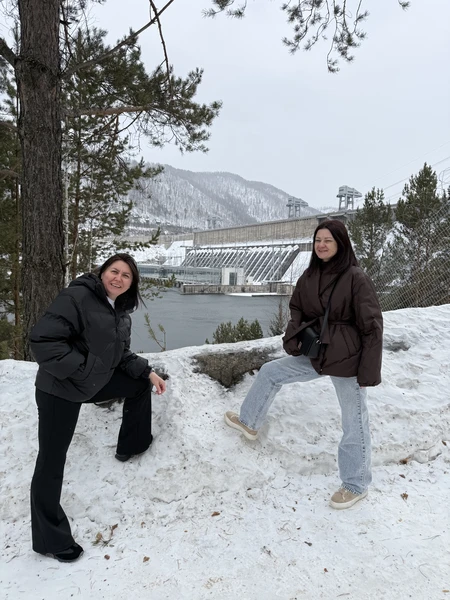 Наш гид Андрей — настоящий подарок для путешественниц! Поразила его открытость, доброжелательность и готовность помочь. Несмотря