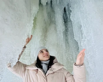 Чивыркуйский залив, поверхность Байкала и горячие источники