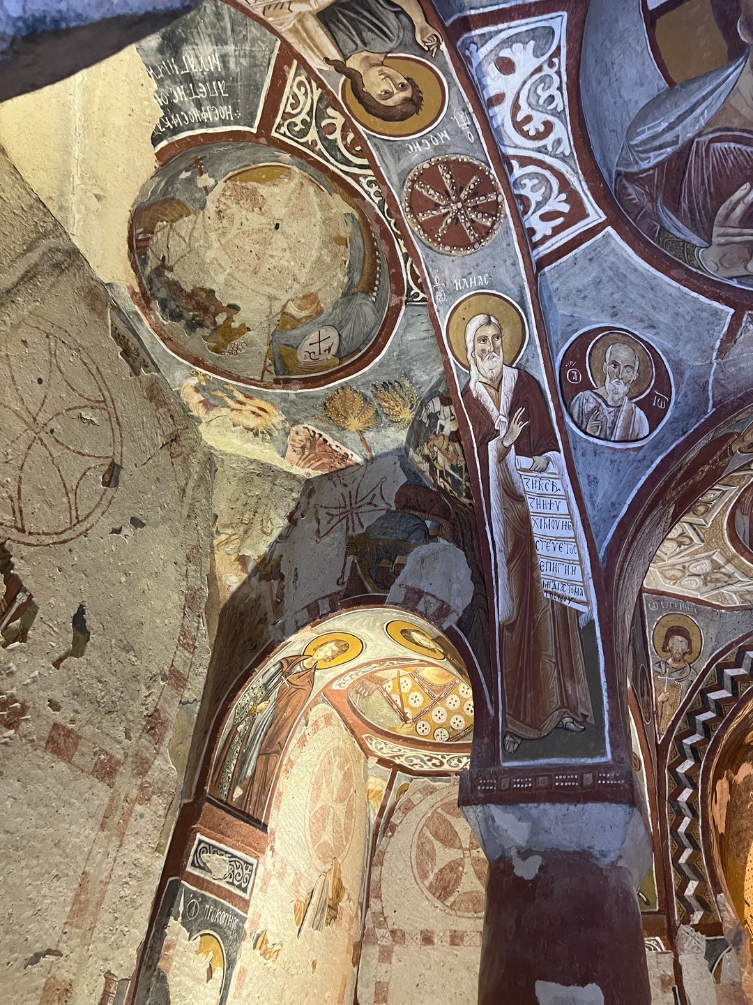 Мурат - идеальный гид! Отличный русский язык, хорошее образование, уроженец Каппадокии, невероятно обаятельный, внимательный человек. Логистика