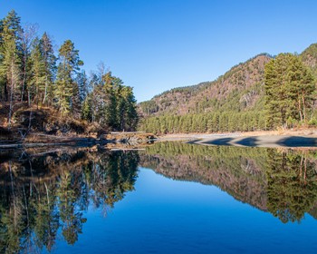 Гора Пикет, Чёртов палец, Тавдинские пещеры