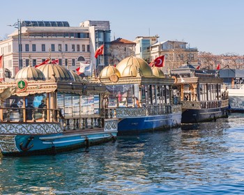 Дворец Долмабахче, водная прогулка, обед по-турецки, разноцветный Балат
