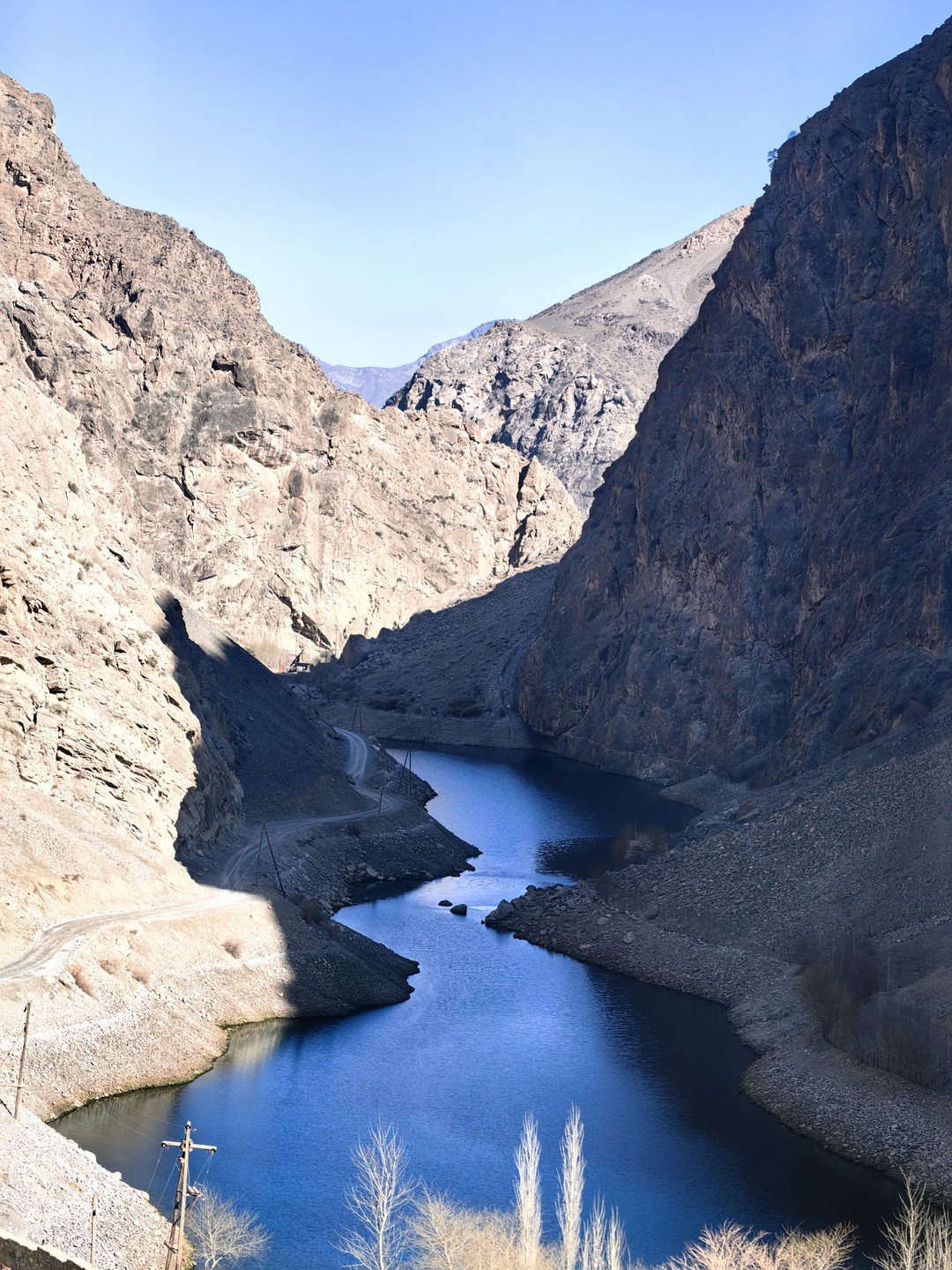 Экскурсия превзошла все ожидания, именно эта экскурсия оставила большие впечатления в нашей поездке. Природа, горы, озера