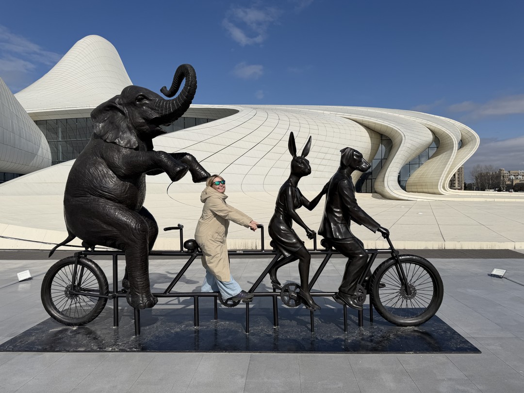 O, это была одна из лучших экскурсий!!! Анар, мои восхищения!!! Ты лучший! Мы столько прошли по