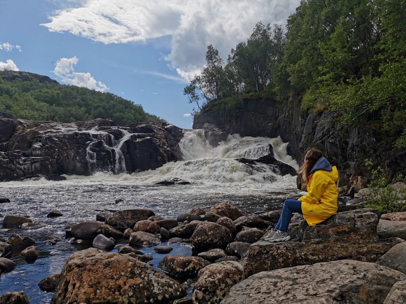 Фото - Экскурсия: "Водопады, тундра и голубые озёра Крайнего Севера: путешествие в мини-группе"