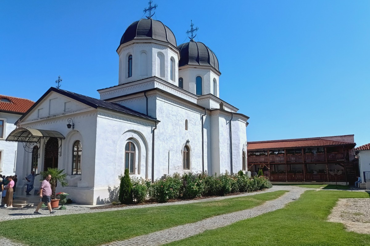 Главное изображение экскурсии - По следам Дракулы — из Бухареста в монастырь Комана
