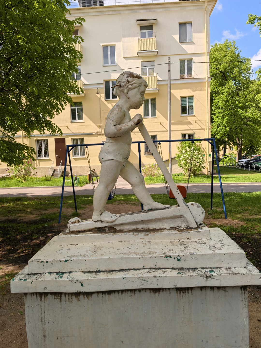 «Рождённый в СССР»: история, мифы и легенды Тракторозаводского посёлка (Angelina)