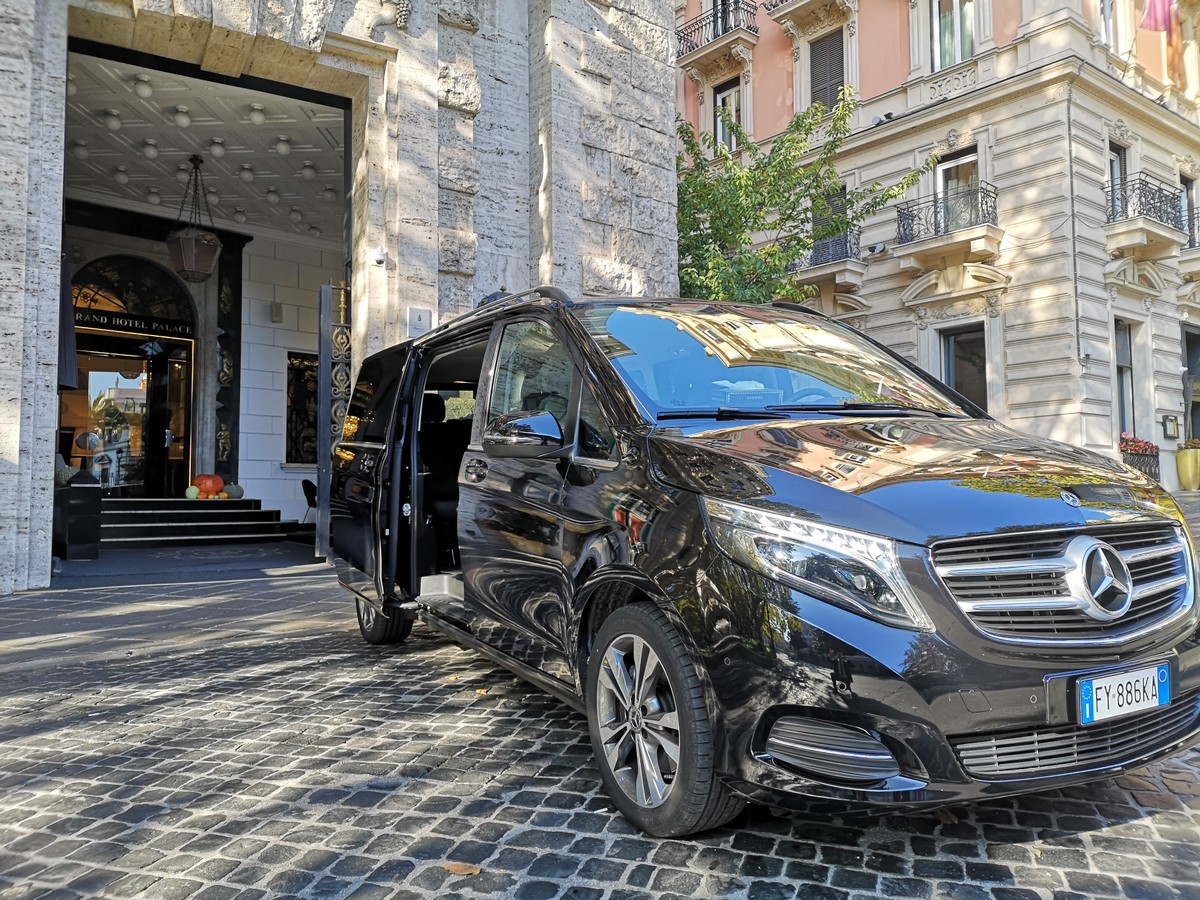 Обзорная автомобильная экскурсия по Риму (9/10)