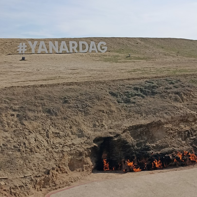 Спасибо нашему гиду Рашаду за теплый прием, за заботливое сопровождение по всем объектам, за интересные рассказы