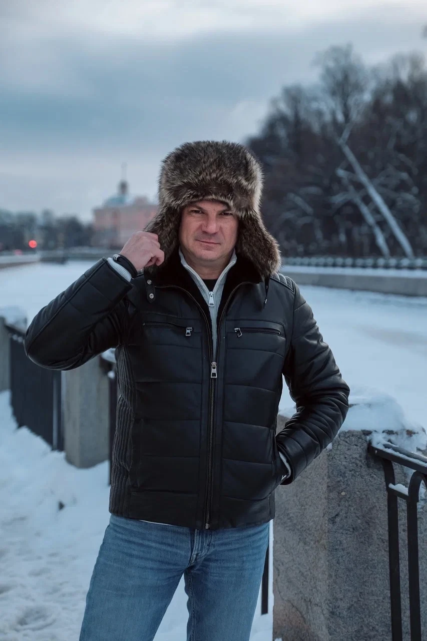 Нам очень повезло что мы познакомились с Кириллом! Он просто 100 баллов! Классная экскурсия,легкий в общении,юморист,а