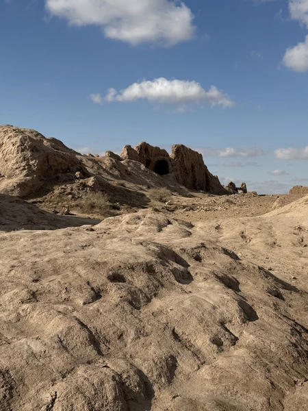 Спасибо огромное! в восторге от экскурсии и я, и сестра, и мама. Дадахон эрудированный, грамотный профессионал