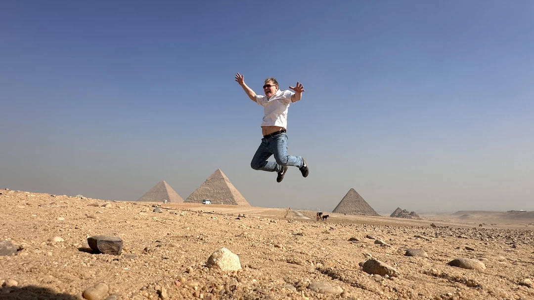 5 января 2026 года произошло наше долгожданное путешествие к древним пирамидам. Эта тема много лет вызывала