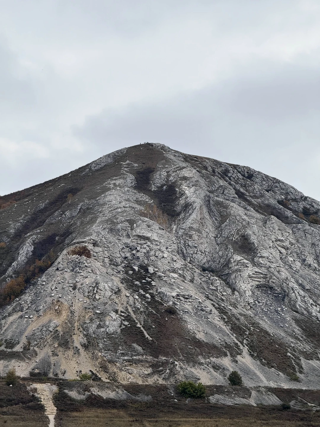Очень приятная поездка, рекомендую. Виды красивые, дорога не утомительная