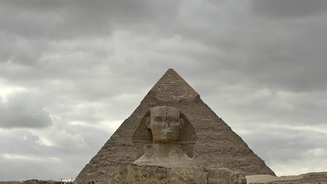 Я приехала в Каир как самостоятельный путешественник, и искала экскурсии на пирамиды Гизы. Приехала я в