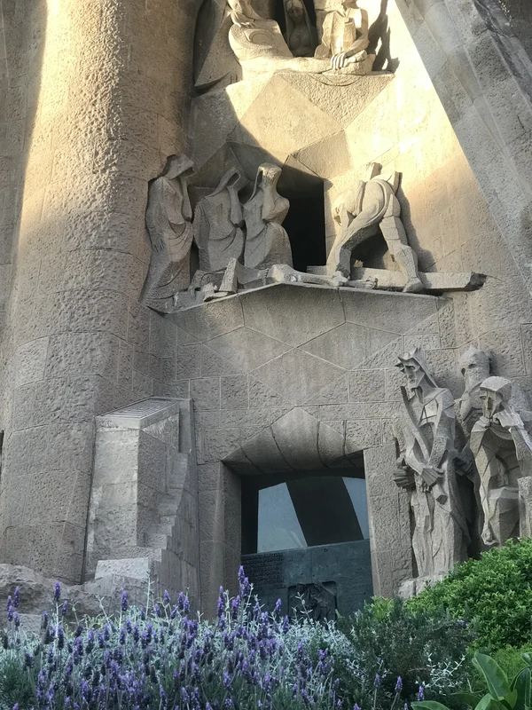 Саграда Фамилия: Евангелие в камне