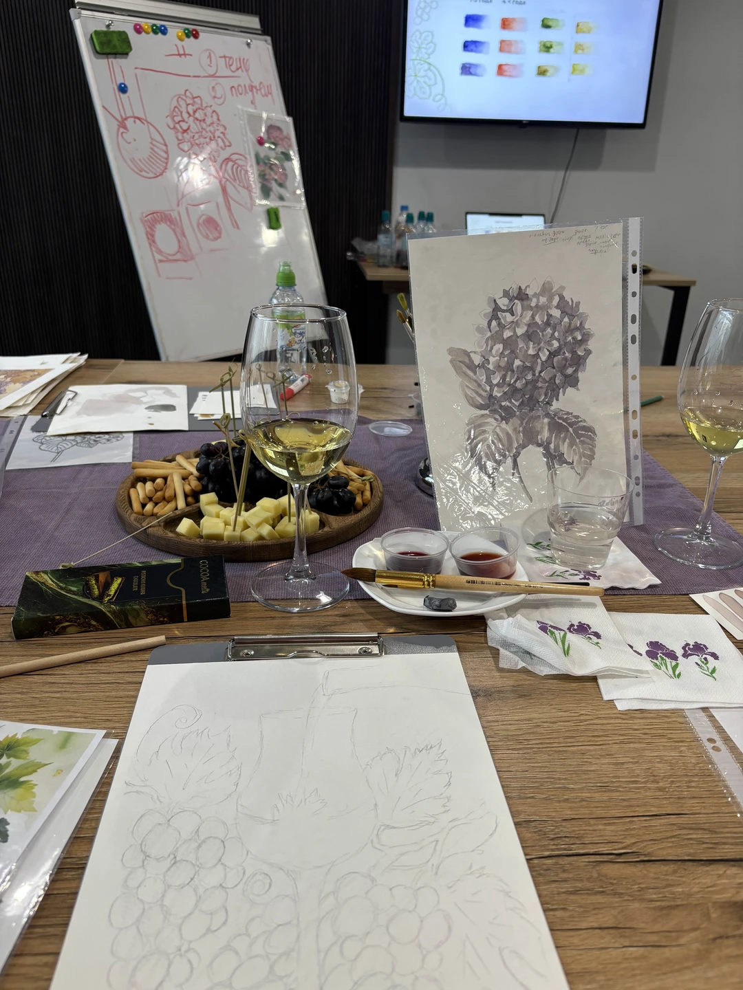 Очень рекомендую этот мастер класс. 200% удовольствия и релакса. Дарья знаток своего дела, рассказывает много интересного