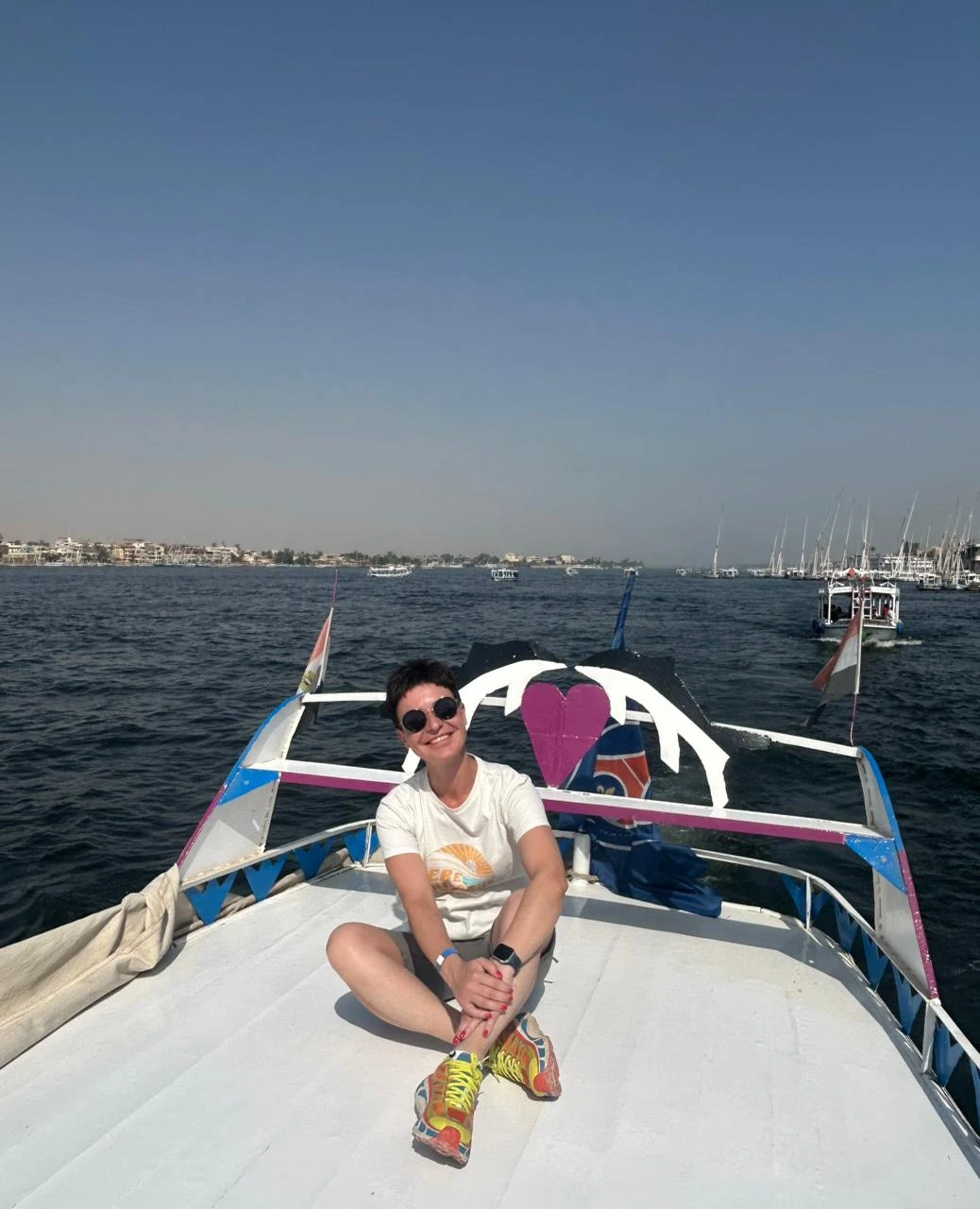 Были в Луксоре на индивидуальной экскурсии вдвоем с сыном. Гид Таха отлично знает свое дело. Все