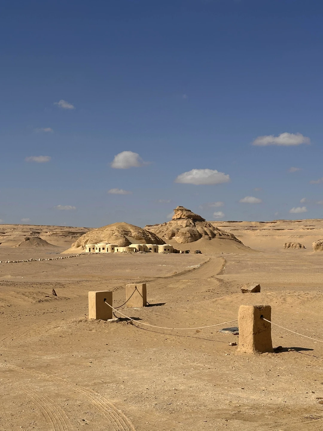 Очень понравилась экскурсия с элементами экстрима в виде катания на сент борде по барханам и экстремального