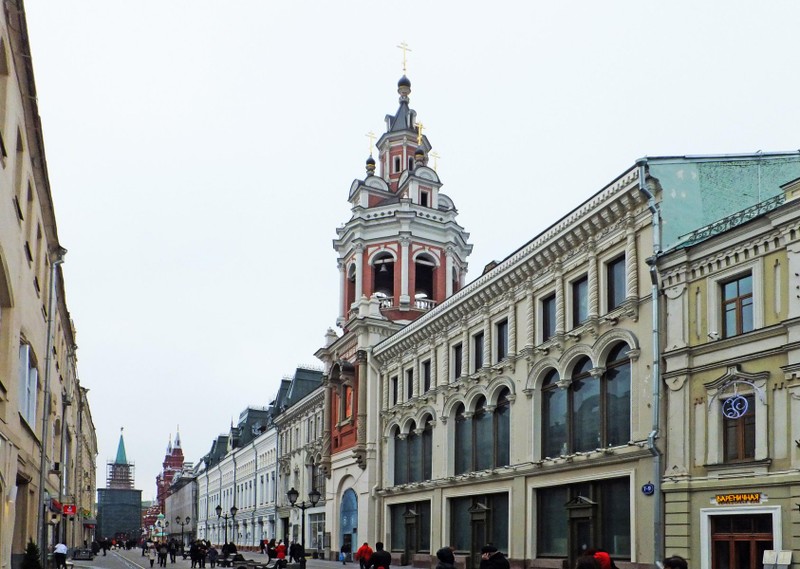 9 секретов Никольской улицы
