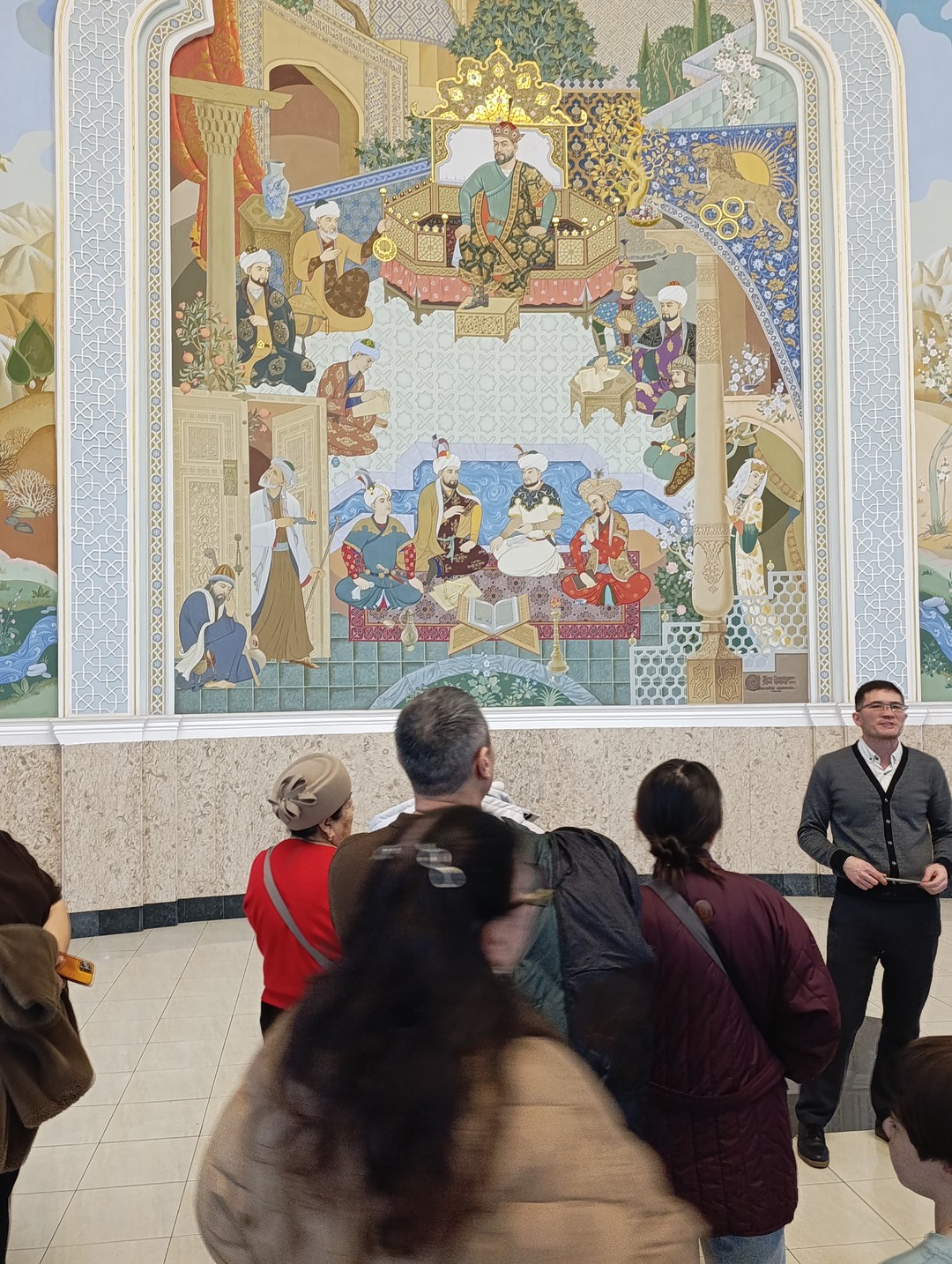 Хотим поблагодарить организатора Лилию и нашего гида Шерзода за невероятное знакомство с Ташкентом! Мы увидели не