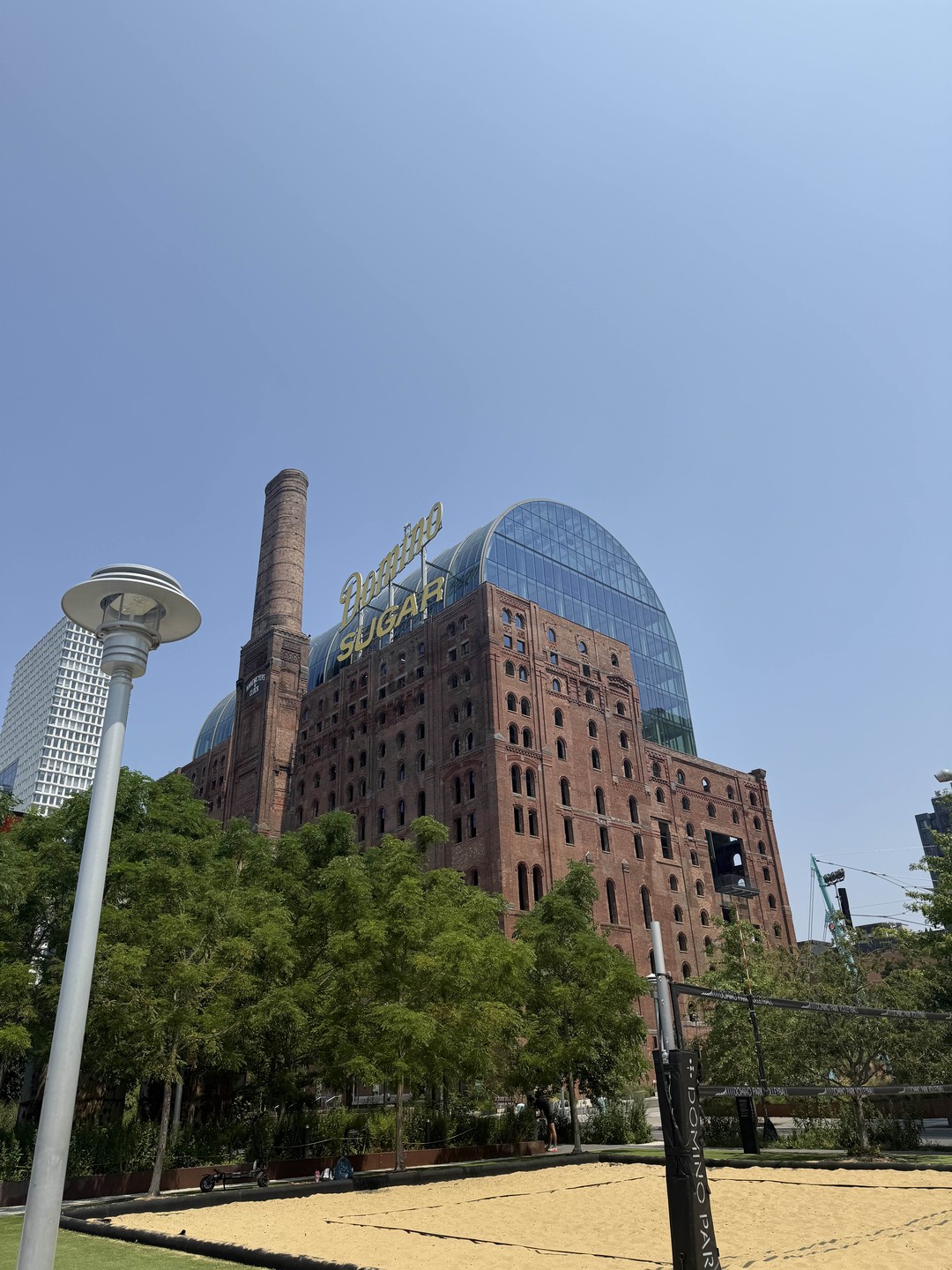 Нам очень понравилась экскурсия по Бруклину! Наш гид был невероятно доброжелательный и веселый, рассказал много интересных