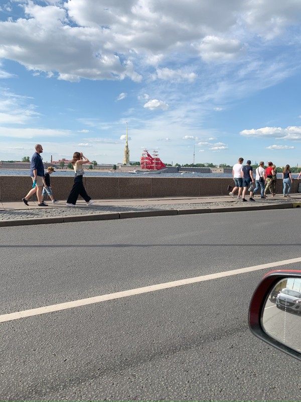 Трансфер из аэропорта Пулково (или обратно) с путевой экскурсией