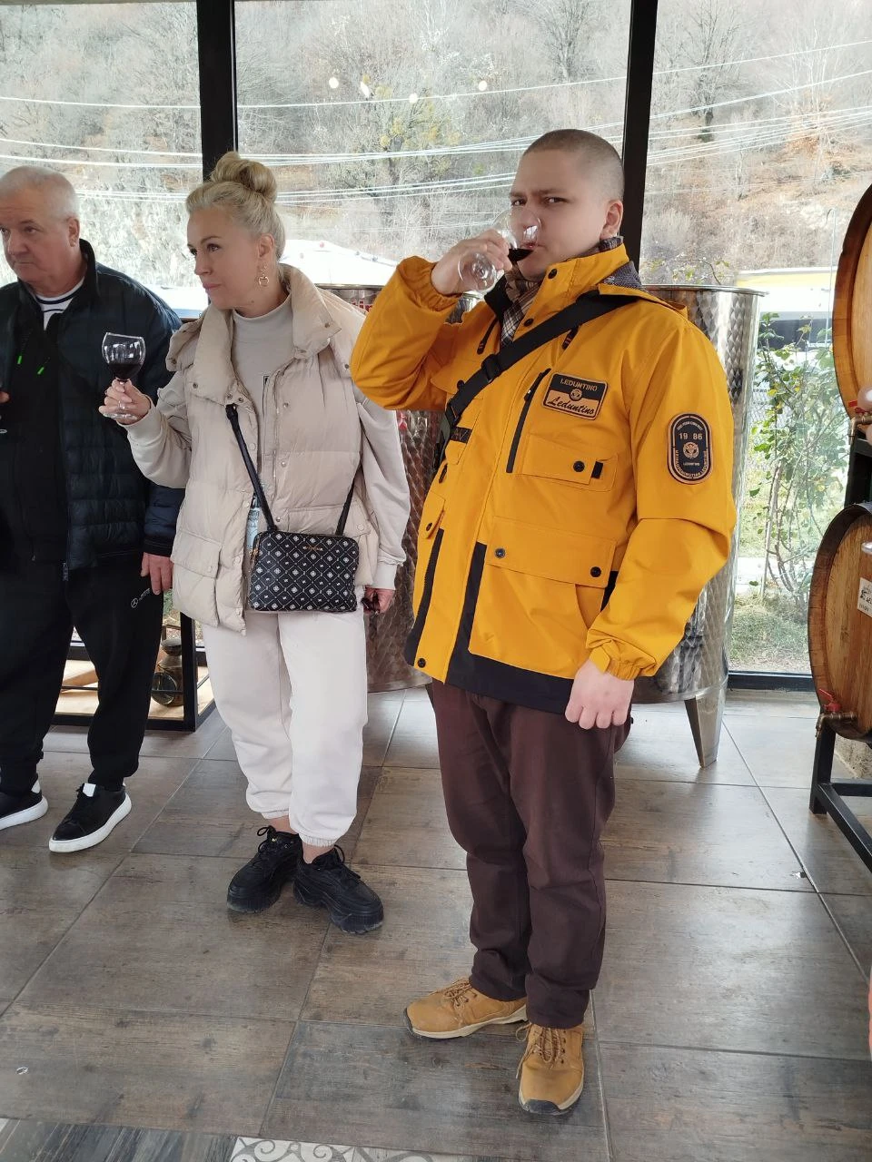 Нам с супругой все очень понравилось. Жаль лишь, что Казбек "спрятался" от нас за сильным туманом